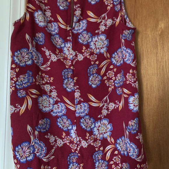 Top - Picture 2 of 2